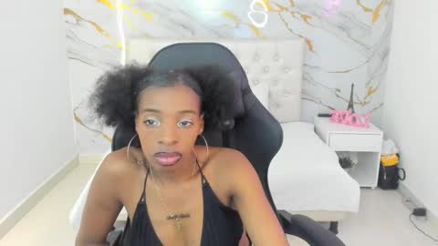 sofia_echeverri online show from February 12, 2026, 7:42 pm