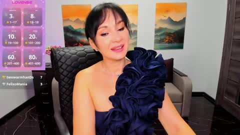 Snapshot of sofia_ford chatting on October 24, 2025, 12:56 pm Sofia online show from October 24, 2025, 12:56 pm