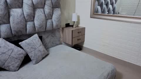 sofia gutierrez   online show from January 14, 2026, 3:23 am