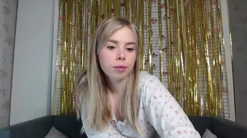Sofia here online show from January 12, 2026, 12:27 am