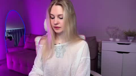 Sofia online show from April 19, 2026, 4:01 am