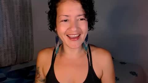 Sofia  online show from November 13, 2025, 1:10 pm