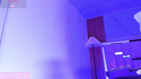 Sofia  online show from November 27, 2025, 10:45 pm