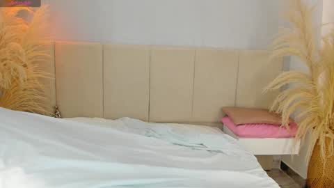 Snapshot of sofia_pamela chatting on January 4, 2025, 6:30 pm SOFIA PAMELA online show from January 4, 2025, 6:30 pm