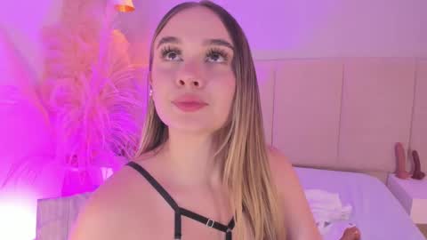 Snapshot of sofia_pamela chatting on February 16, 2025, 1:58 am SOFIA PAMELA online show from February 16, 2025, 1:58 am