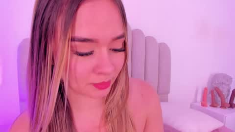 Snapshot of sofia_pamela chatting on February 21, 2025, 1:22 am SOFIA PAMELA online show from February 21, 2025, 1:22 am