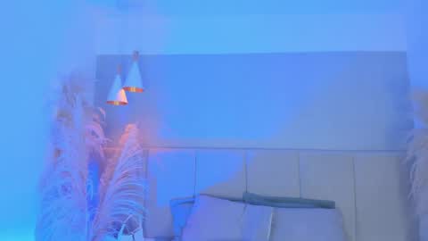 Snapshot of sofia_pamela chatting on February 28, 2025, 10:17 pm SOFIA PAMELA online show from February 28, 2025, 10:17 pm