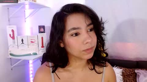 Snapshot of sofia_rios07 chatting on January 14, 2026, 1:06 pm IG online show from January 14, 2026, 1:06 pm
