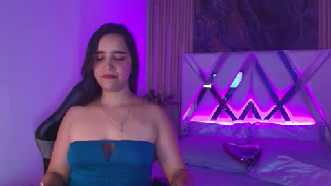 Sofia Saenz online show from December 2, 2025, 8:59 pm