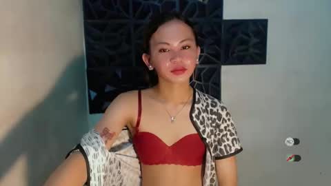 Snapshot of sofia_sweetheart18 chatting on October 15, 2025, 2:33 am sofia_sweetheart18 online show from October 15, 2025, 2:33 am
