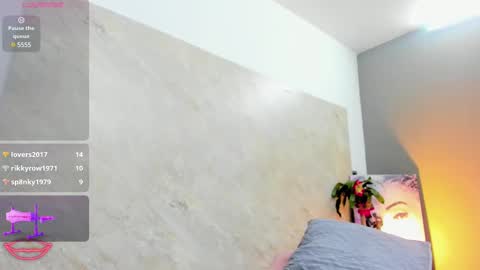 Sofia walke online show from February 25, 2025, 3:52 am