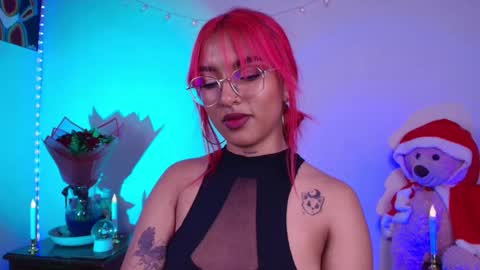 Sofia online show from December 13, 2024, 1:37 am