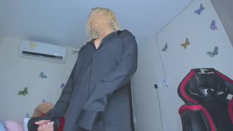 sofiacastillo01 online show from November 24, 2025, 1:22 pm