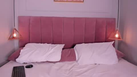 Sofi marquez  online show from February 6, 2025, 7:13 am