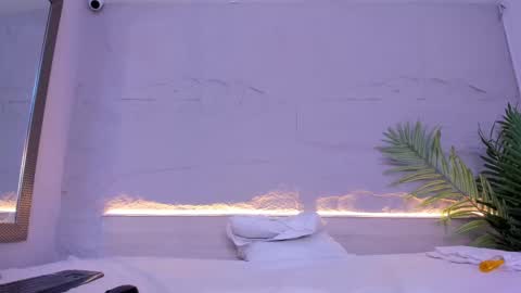 Sofi marquez  online show from March 5, 2025, 7:16 am