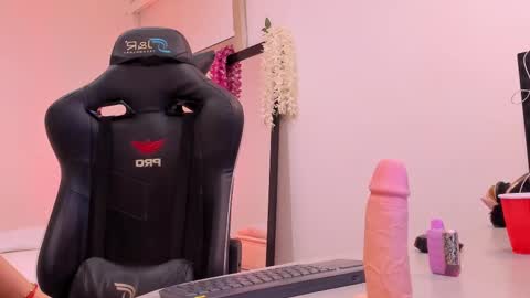 Sofia  Help me reach 5K followers  online show from February 16, 2025, 12:30 am