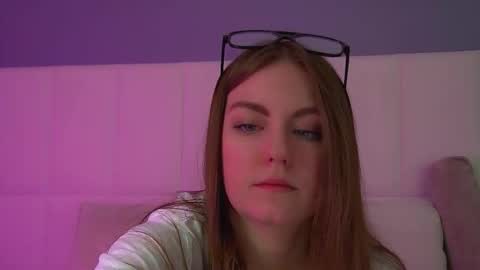 Sofia online show from February 6, 2026, 6:33 pm