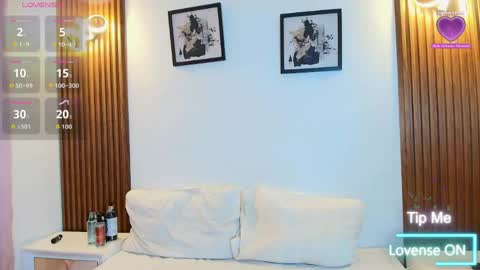   online show from April 12, 2026, 11:10 pm