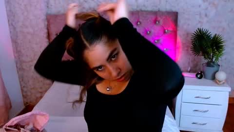 Snapshot of sofiazaf447769 chatting on February 17, 2026, 12:23 pm SOFIA online show from February 17, 2026, 12:23 pm