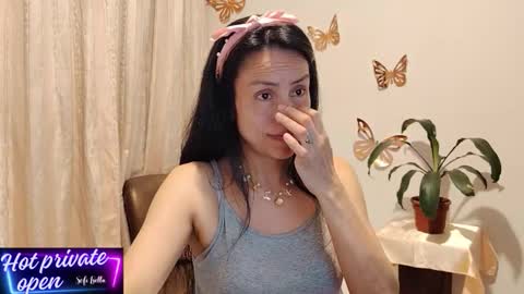 Sofi Bella online show from November 13, 2025, 8:19 pm