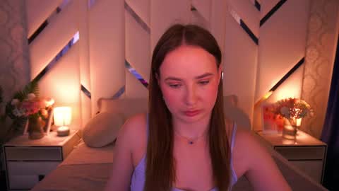 Snapshot of sofiebloom chatting on May 9, 2026, 10:37 pm Sofie online show from May 9, 2026, 10:37 pm