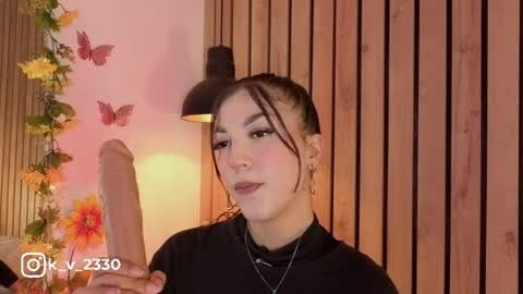 Sofie online show from April 15, 2026, 8:31 pm