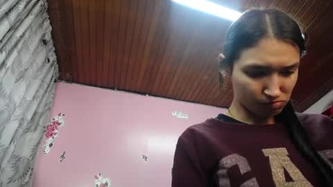 sofii_cute01 online show from February 25, 2025, 11:30 am