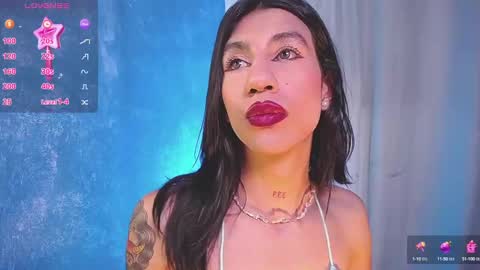 Snapshot of sofiia_grey_ chatting on December 19, 2024, 4:46 pm Sofi online show from December 19, 2024, 4:46 pm