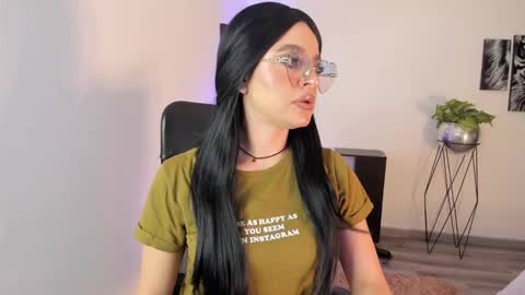 Snapshot of sofiiagudelo chatting on March 3, 2025, 11:44 am Sofi agudelo online show from March 3, 2025, 11:44 am