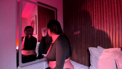 sofiifox online show from March 21, 2026, 2:38 am