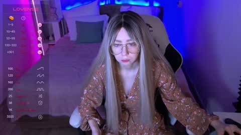 Sofia online show from November 19, 2025, 2:11 am