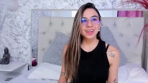 Sofi Malkova online show from October 22, 2025, 4:18 pm