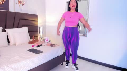      online show from February 8, 2025, 11:33 am