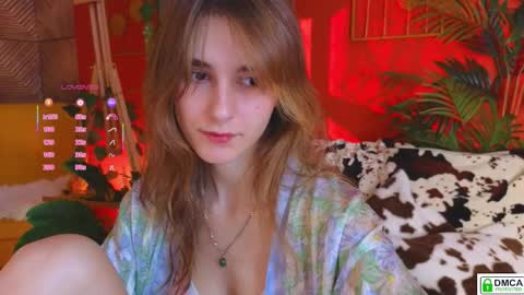 Snapshot of soft_animal chatting on October 11, 2025, 8:24 am E online show from October 11, 2025, 8:24 am