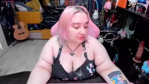 Sofie online show from September 17, 2025, 2:24 am