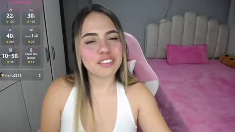 Snapshot of softkiss_x chatting on April 15, 2026, 3:02 am Fran online show from April 15, 2026, 3:02 am