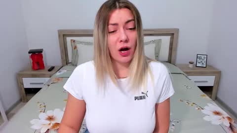 Softpleasurex online show from December 9, 2024, 7:39 am