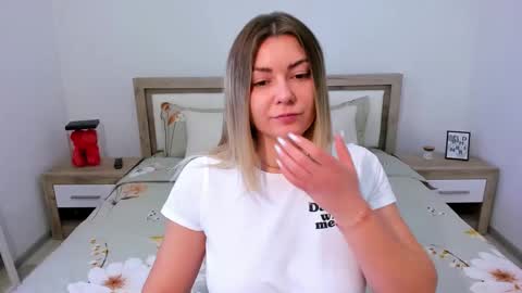 Softpleasurex online show from December 13, 2024, 11:45 am