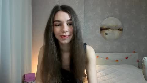 Kelly online show from November 22, 2025, 2:16 pm