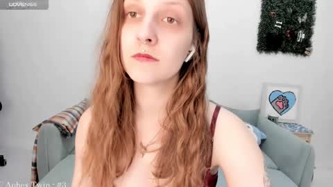 SolarAlice online show from February 9, 2025, 8:24 pm