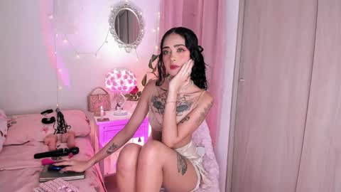 solecito online show from April 16, 2026, 1:50 am