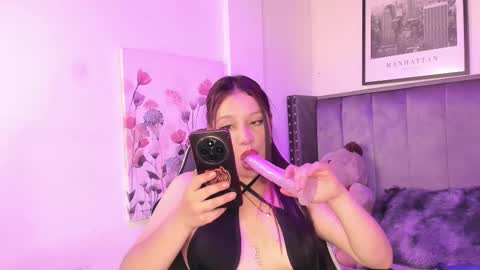 soleil_knox online show from February 26, 2026, 7:35 pm