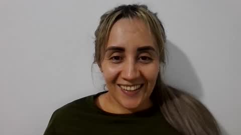 solesitooo online show from April 5, 2026, 1:58 am