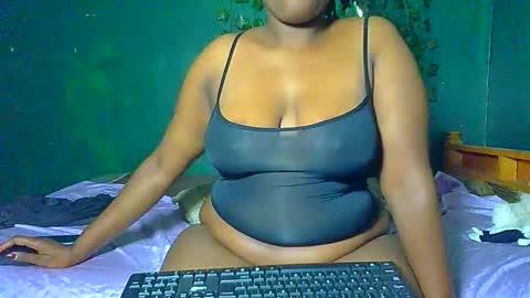 Snapshot of sollybunny chatting on April 30, 2026, 2:40 am Solly bunny online show from April 30, 2026, 2:40 am
