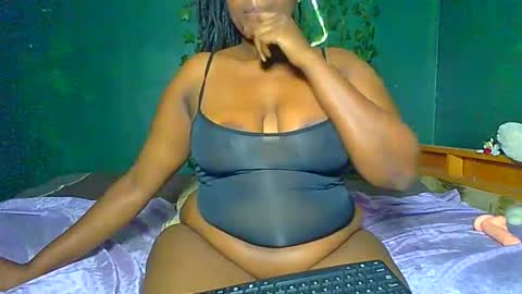 Snapshot of sollybunny chatting on May 27, 2026, 12:51 am Solly bunny online show from May 27, 2026, 12:51 am