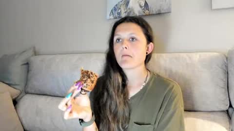 SomeonesDay online show from April 12, 2026, 9:20 pm