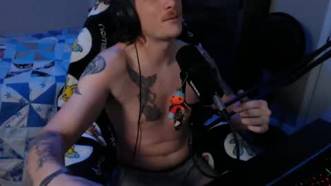 Snapshot of somethinqfunny chatting on December 9, 2024, 4:12 am Lover Boi online show from December 9, 2024, 4:12 am