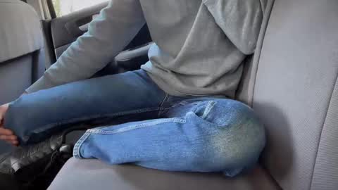 Snapshot of sondages chatting on March 6, 2025, 12:19 pm Sondages online show from March 6, 2025, 12:19 pm