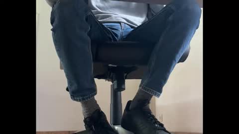 Snapshot of sondages chatting on October 6, 2025, 12:02 pm Sondages online show from October 6, 2025, 12:02 pm