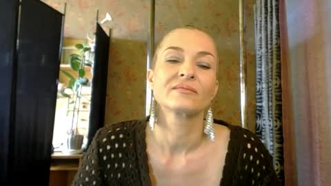 Sonia online show from April 8, 2026, 2:17 pm